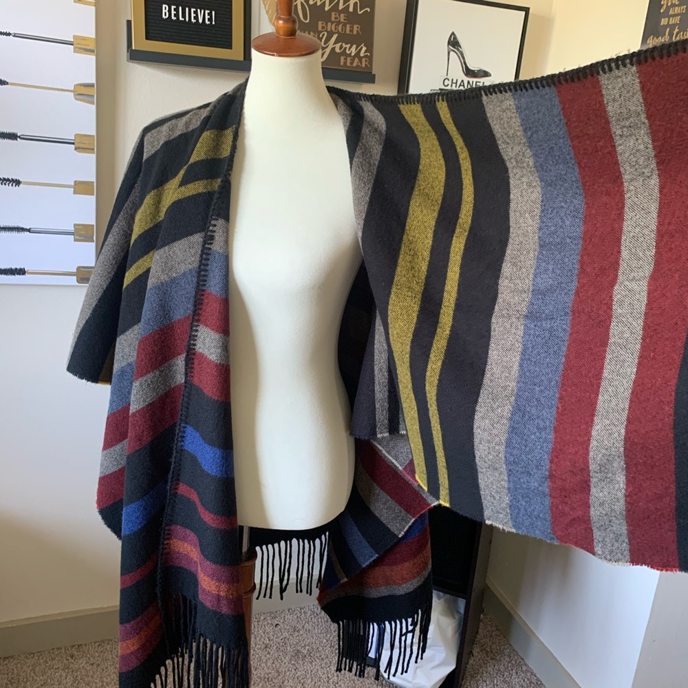Treasure & Bond Striped Ruana - Picture 3 of 5